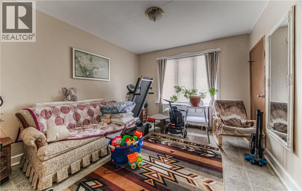 136 Moore Avenue S, Waterloo, Ontario  N2J 1X5 - Photo 34 - 40701122