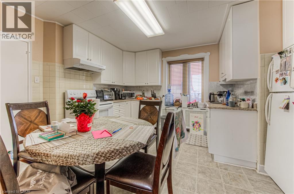 136 Moore Avenue S, Waterloo, Ontario  N2J 1X5 - Photo 31 - 40701122