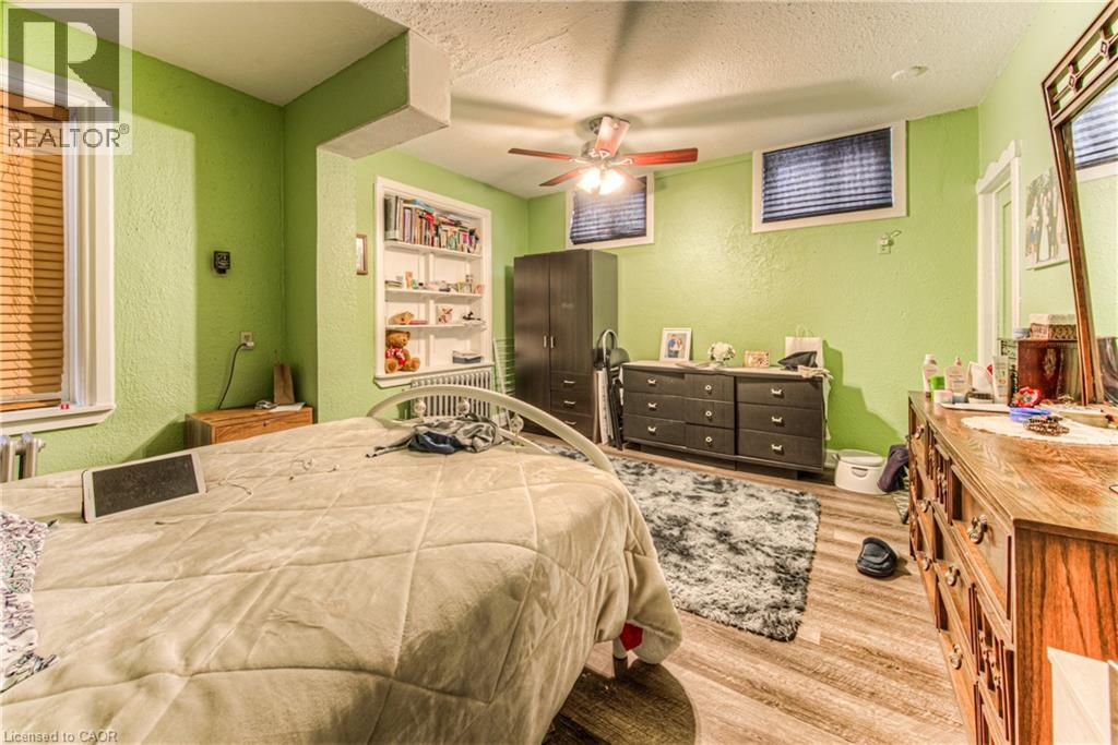 136 Moore Avenue S, Waterloo, Ontario  N2J 1X5 - Photo 35 - 40701122