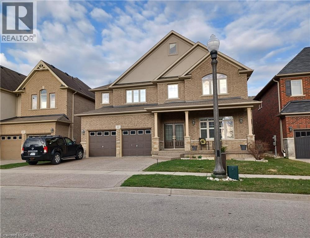 Property at 11 REDTAIL Street image 2