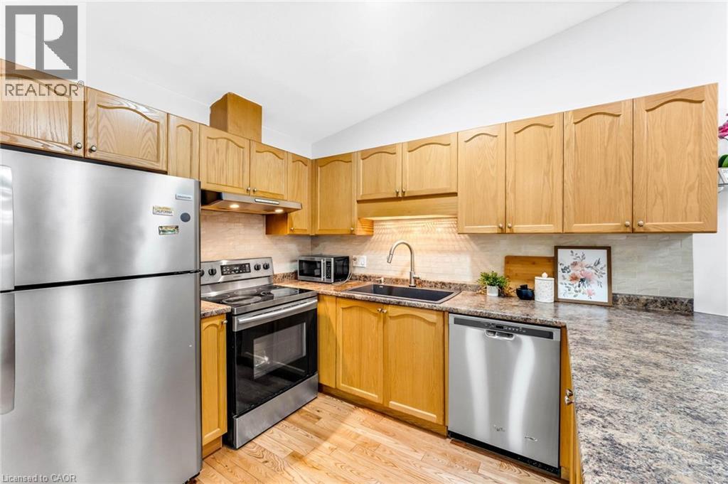 576 Grey Street, Brantford, Ontario  N3S 4Y1 - Photo 18 - 40722259
