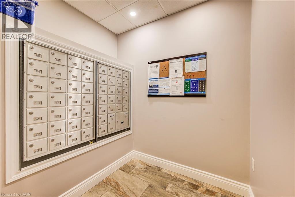 2 Colonial Drive Unit# 401, Guelph, Ontario  N1L 0K8 - Photo 29 - 40757006