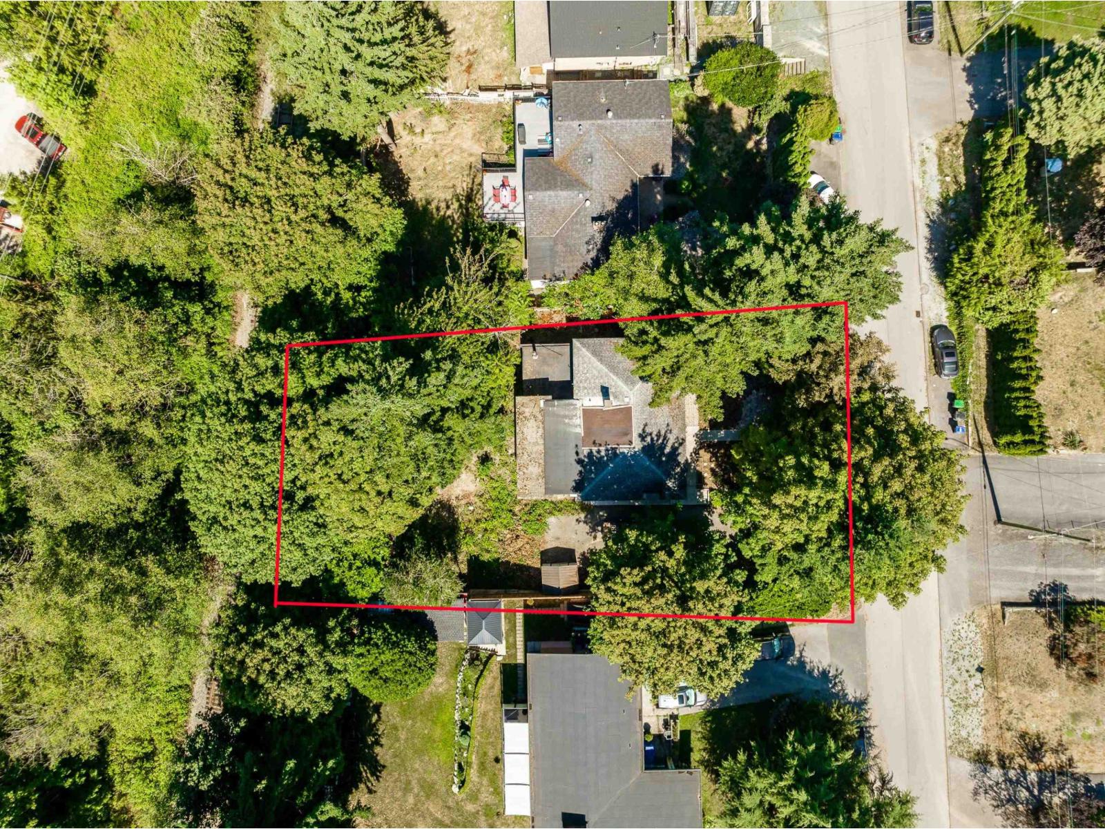 Property at 10257 124 STREET image 2