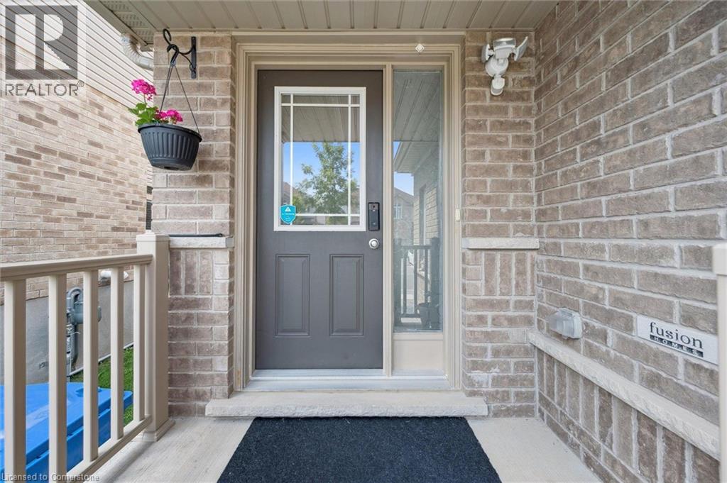 Property at 23 AMBROUS Crescent image 3