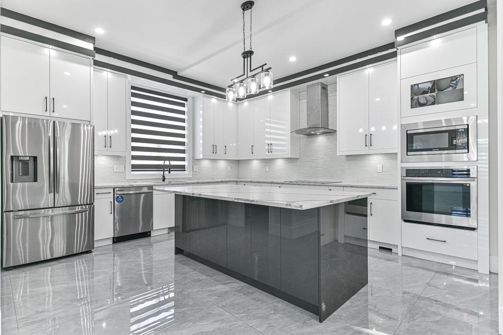 Property at 2534 TERMINAL COURT image 5