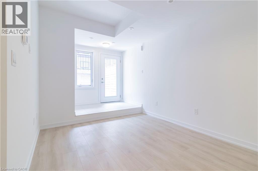 40 Palace Street Unit# M11, Kitchener, Ontario  N2E 0J3 - Photo 12 - 40738008