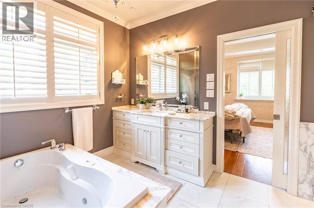 333 Milla Court, Waterloo, Ontario  N2L 6N4 - Photo 18 - 40738085
