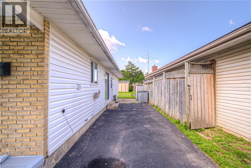 Property at 119 KINGSWOOD Drive image 3