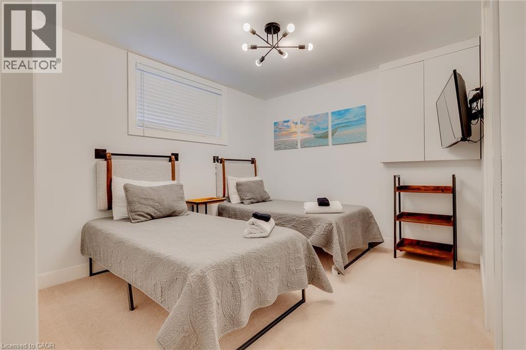 28 Centre Street, Grand Bend, Ontario  N0M 1T0 - Photo 26 - 40741952