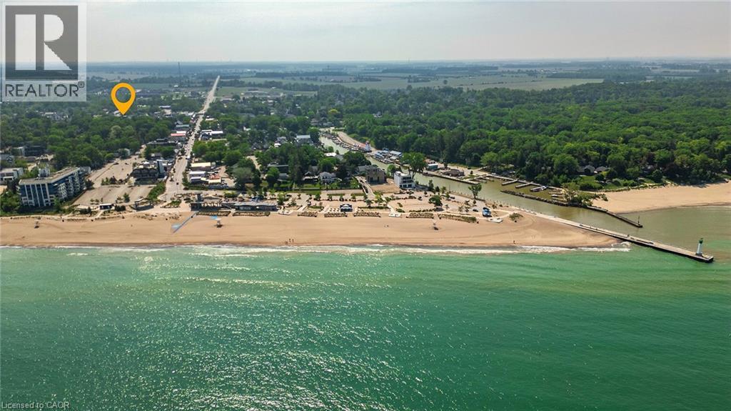 28 Centre Street, Grand Bend, Ontario  N0M 1T0 - Photo 38 - 40741952
