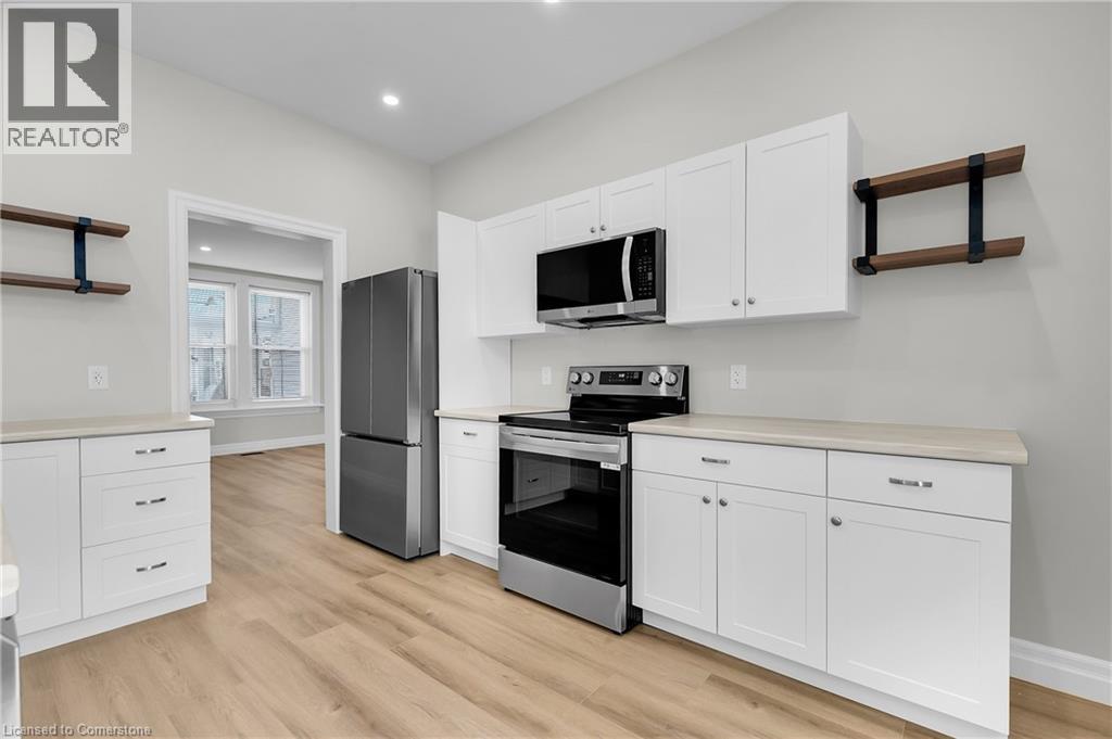 Property at 7 BOND Street image 5
