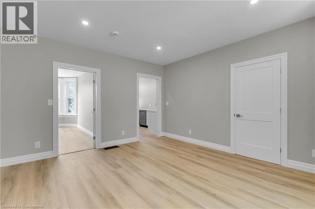 7 Bond Street, Cambridge, Ontario  N1R 4B2 - Photo 11 - 40757816