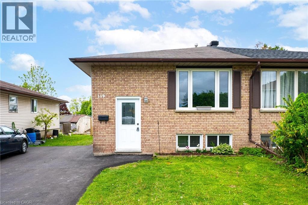 119 Nickolas Crescent, Cambridge, Ontario  N3C 3L7 - Photo 2 - 40742482