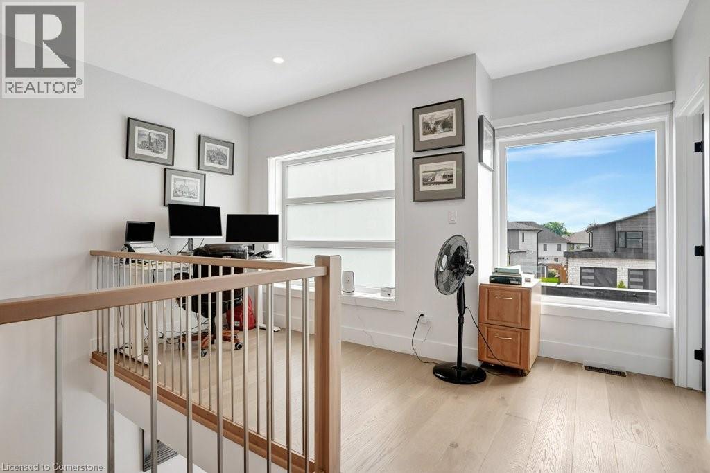 Photo 19 of 38 for 2208 Red Thorne Avenue