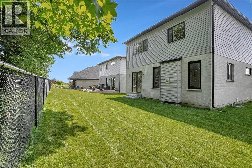 Photo 38 of 38 for 2208 Red Thorne Avenue