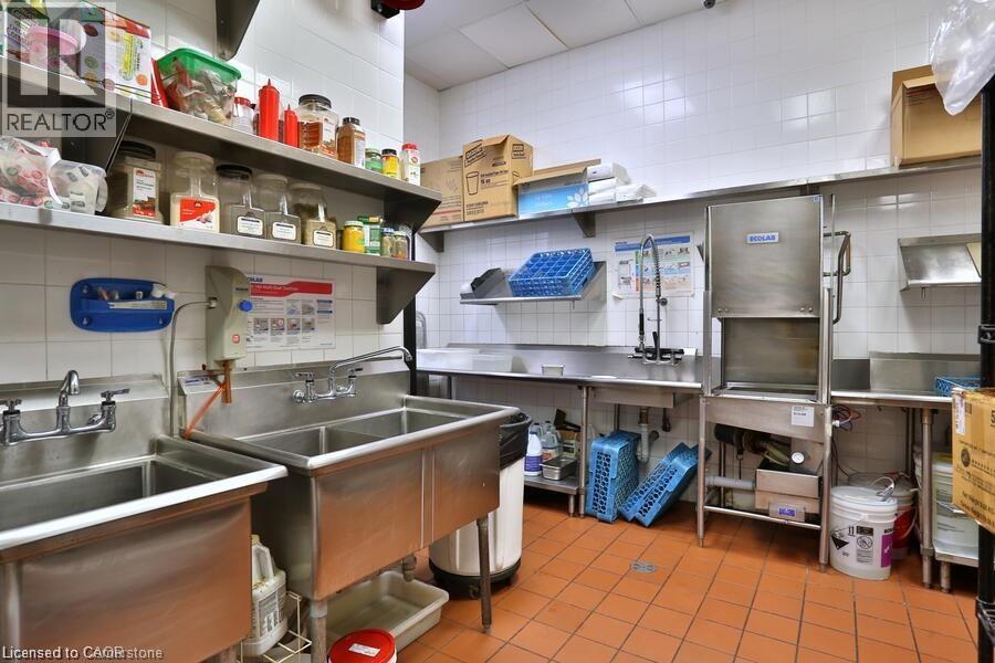 668 Erb Street W, Waterloo, Ontario  N2T 2K8 - Photo 14 - 40742564