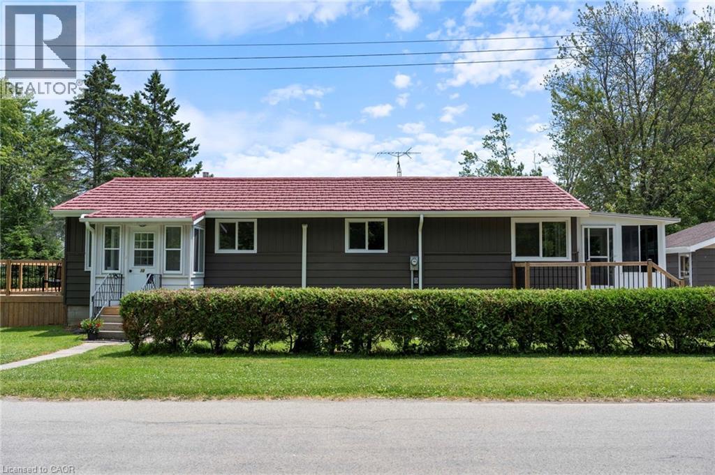 10 Clubhouse Road, Turkey Point, Ontario  N0E 1T0 - Photo 1 - 40743137