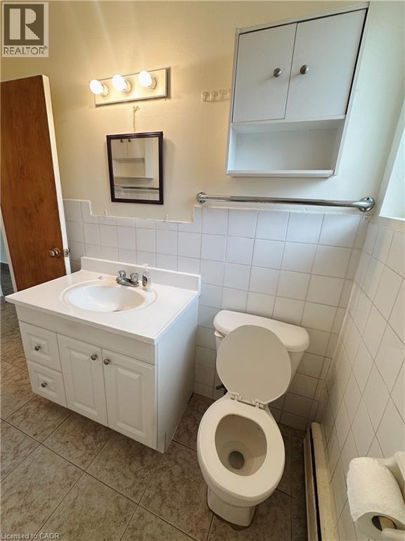 24 Cait Avenue Unit# 2, Kitchener, Ontario  N2C 1G4 - Photo 8 - 40743601