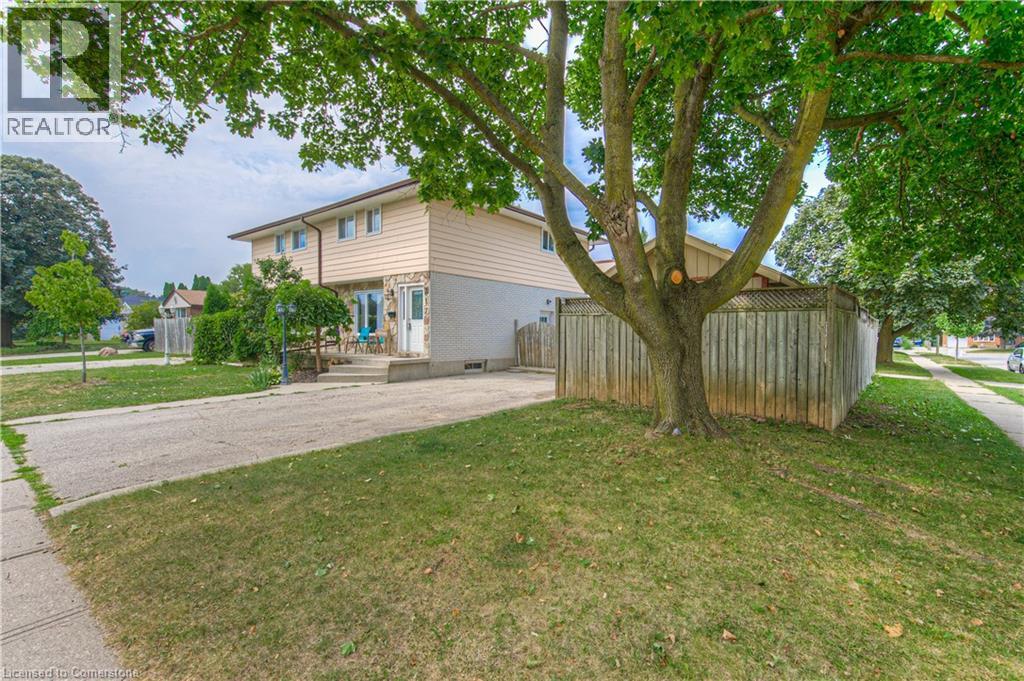 Property at 217 SOUTHWOOD Drive image 4