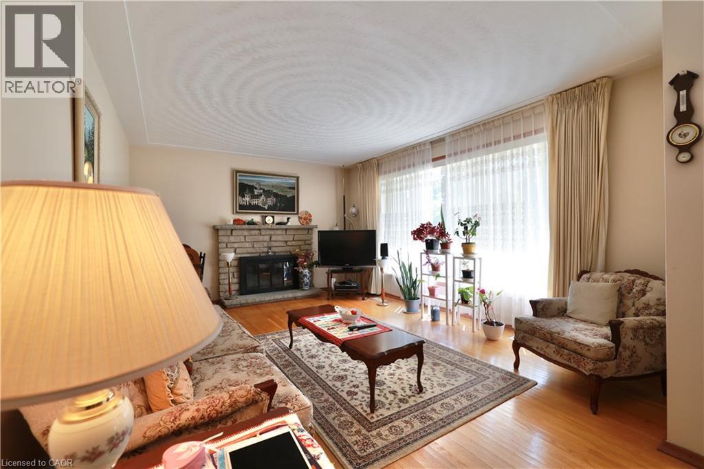 104 Milford Avenue, Waterloo, Ontario  N2L 3Z3 - Photo 6 - 40746649