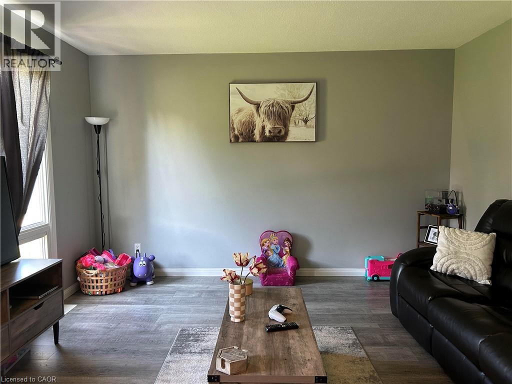 Property at 56-58 OAKWOOD Avenue image 5
