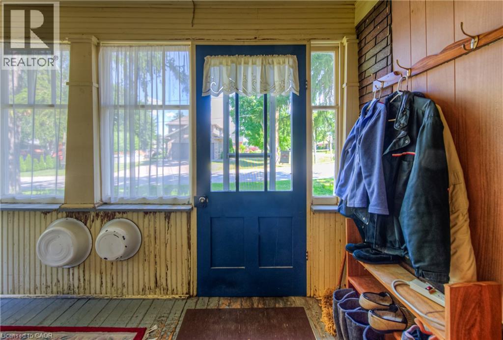 2173 Andrew St Street, Shakespeare, Ontario  N0B 2P0 - Photo 6 - 40748632