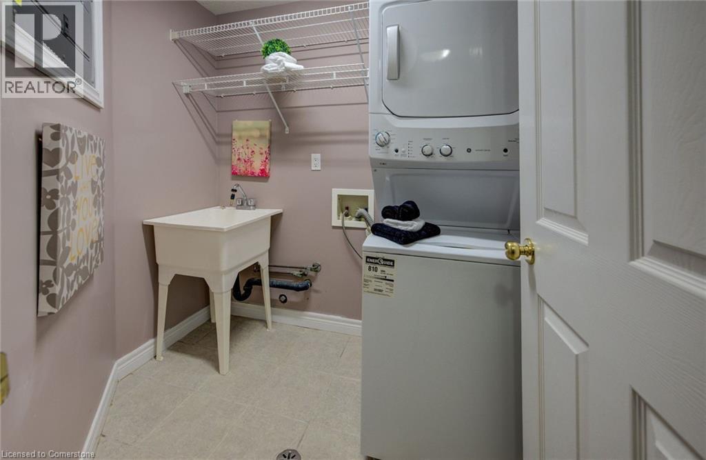 2 Smetana Drive, Kitchener, Ontario  N2B 3B8 - Photo 38 - 40755200