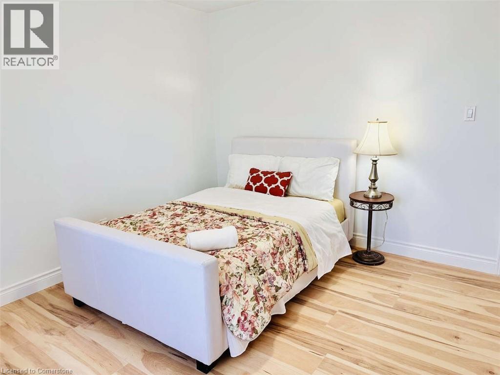 Property at 664 KING Street image 3