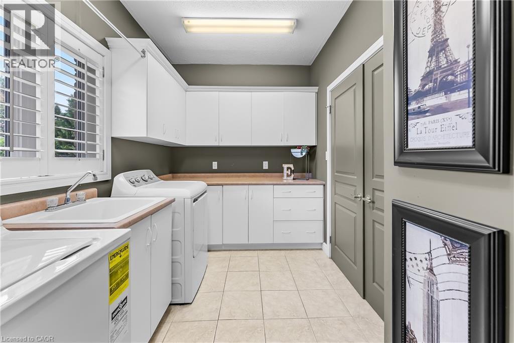 7847 Cathedral Drive, Niagara Falls, Ontario  L2H 2Z3 - Photo 10 - 40752268