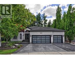 27 WOODMANS Court, Kitchener, Ontario
