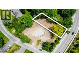 416 WOOLWICH Street, Waterloo, Ontario