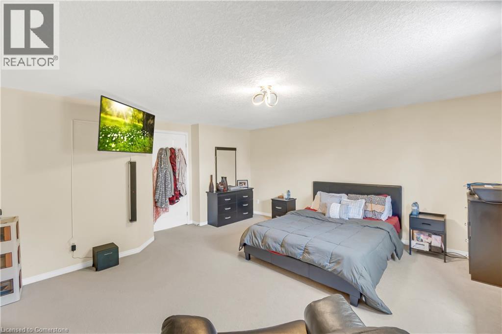 174 Wilderness Drive, Kitchener, Ontario  N2E 3R7 - Photo 18 - 40759361