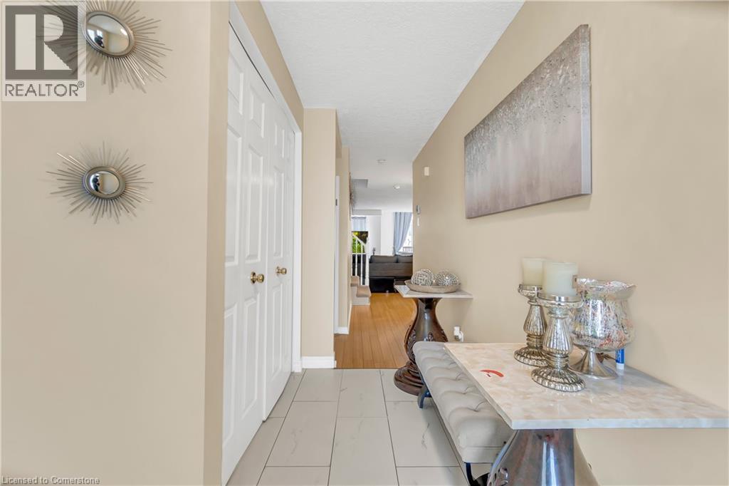 174 Wilderness Drive, Kitchener, Ontario  N2E 3R7 - Photo 5 - 40759361