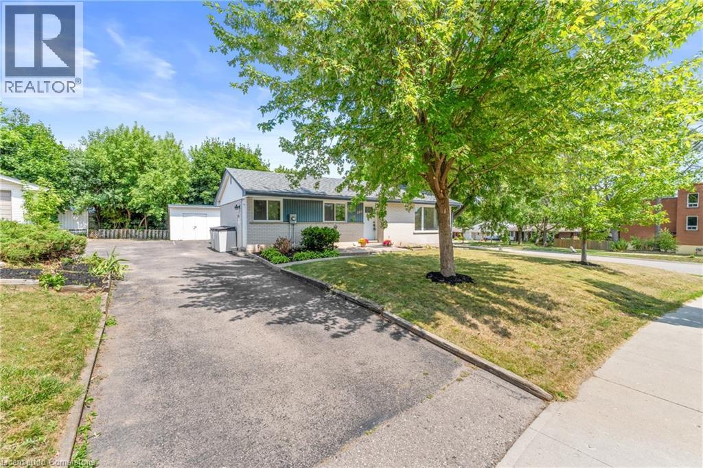 Property at 280 DALE Crescent image 3