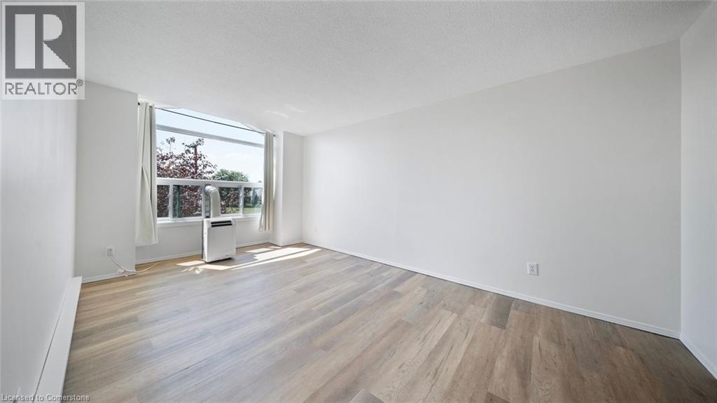 60 Donly Drive Unit# 303, Simcoe, Ontario  N3Y 5K3 - Photo 14 - 40759104