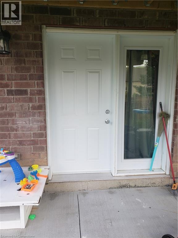 616a Montpellier Drive, Waterloo, Ontario  N2T 0B2 - Photo 5 - 40760469