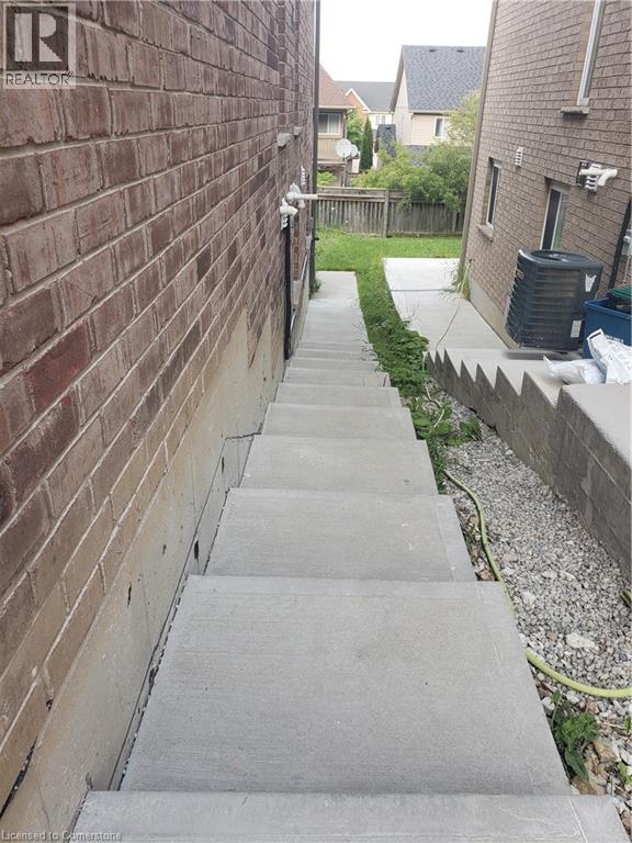 616a Montpellier Drive, Waterloo, Ontario  N2T 0B2 - Photo 2 - 40760469