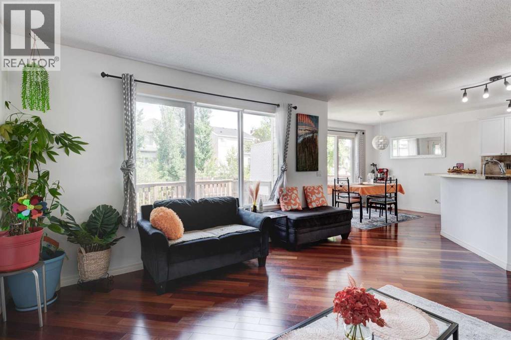 Property at 992 Copperfield Boulevard SE image 4