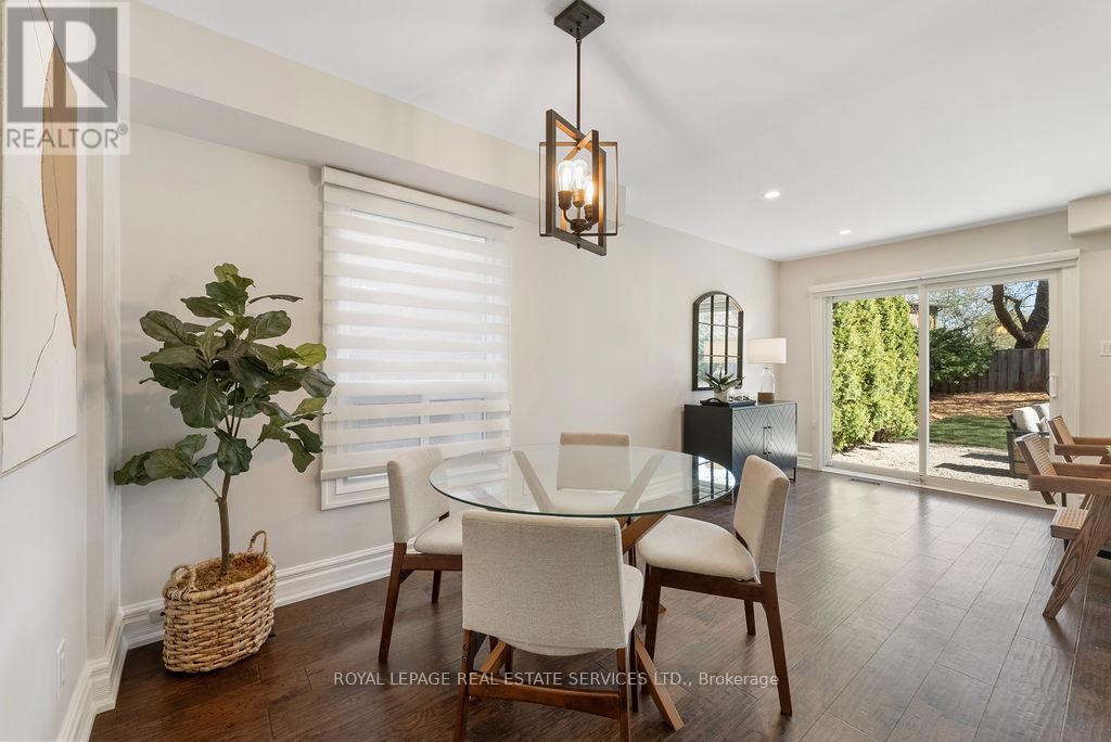 143 Speyside Drive, Oakville (Br Bronte), Ontario  L6L 5Y1 - Photo 10 - W12353715