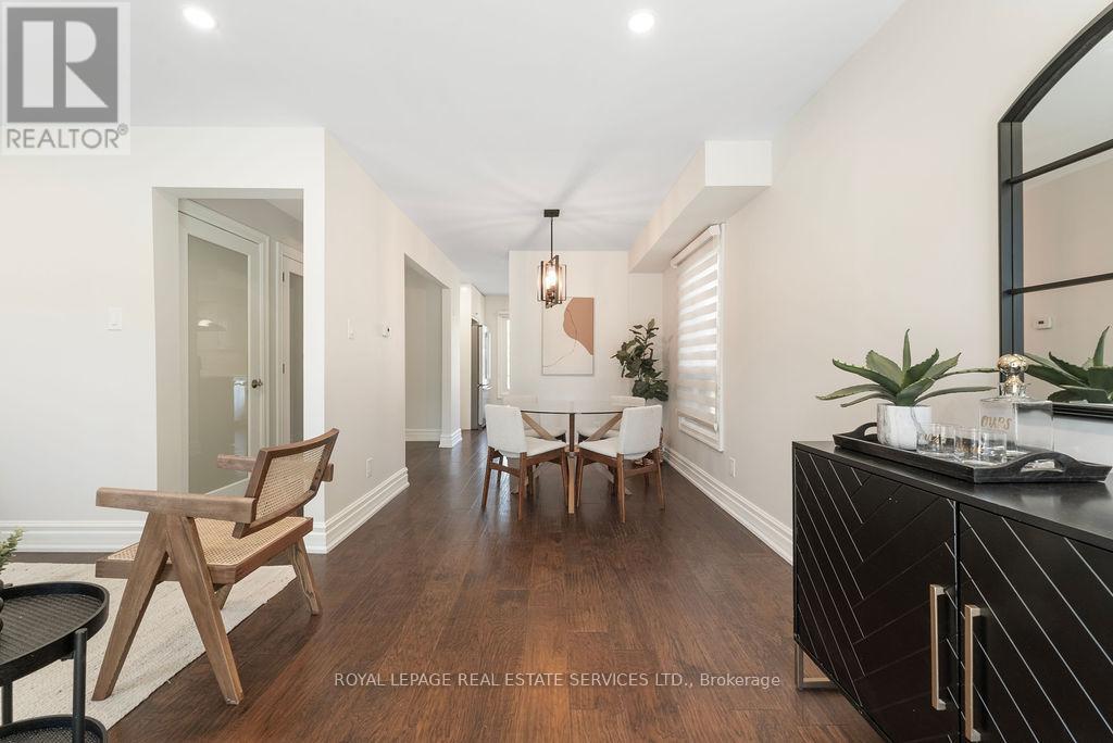 143 Speyside Drive, Oakville (Br Bronte), Ontario  L6L 5Y1 - Photo 12 - W12353715
