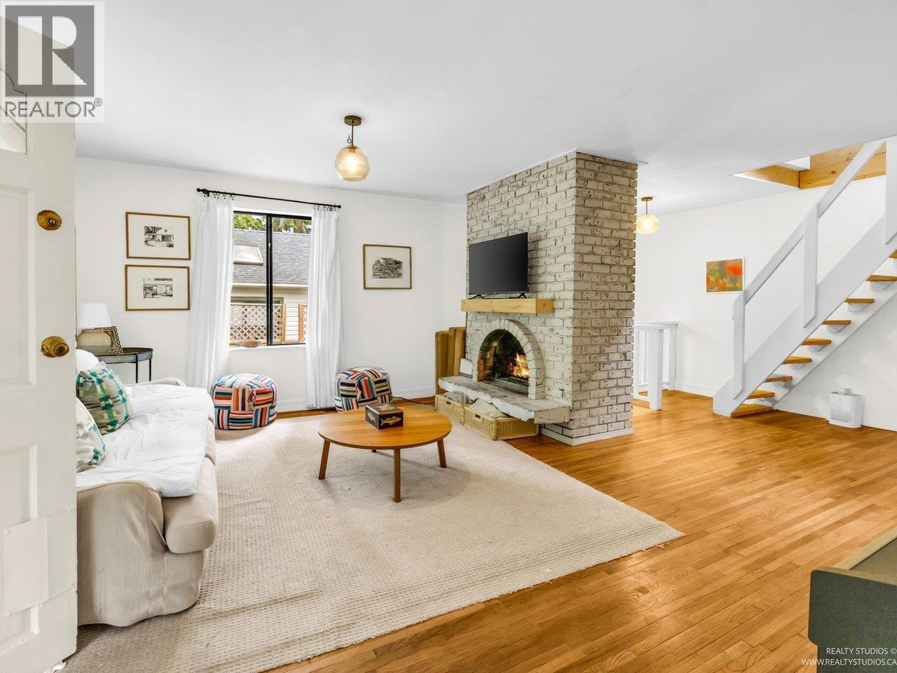 1706 Deep Cove Road, North Vancouver, British Columbia V7G 1S5 - Photo 17 - R3038426