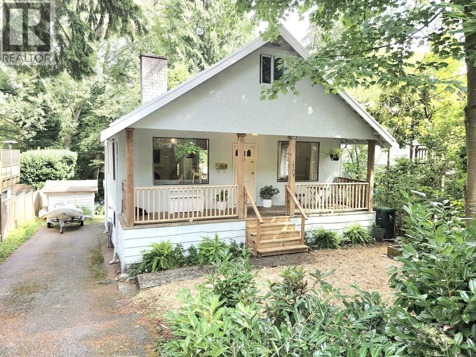 1706 Deep Cove Road, North Vancouver, British Columbia V7G 1S5 - Photo 1 - R3038426