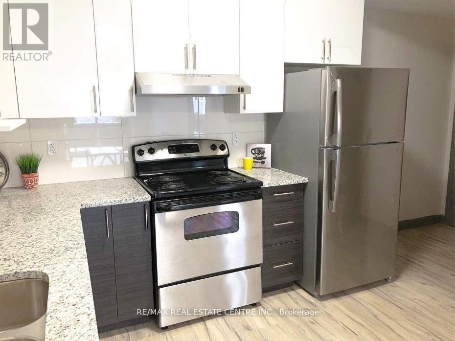 279 - 258 B Sunview Street, Waterloo, Ontario  N2L 3V9 - Photo 7 - X12353712