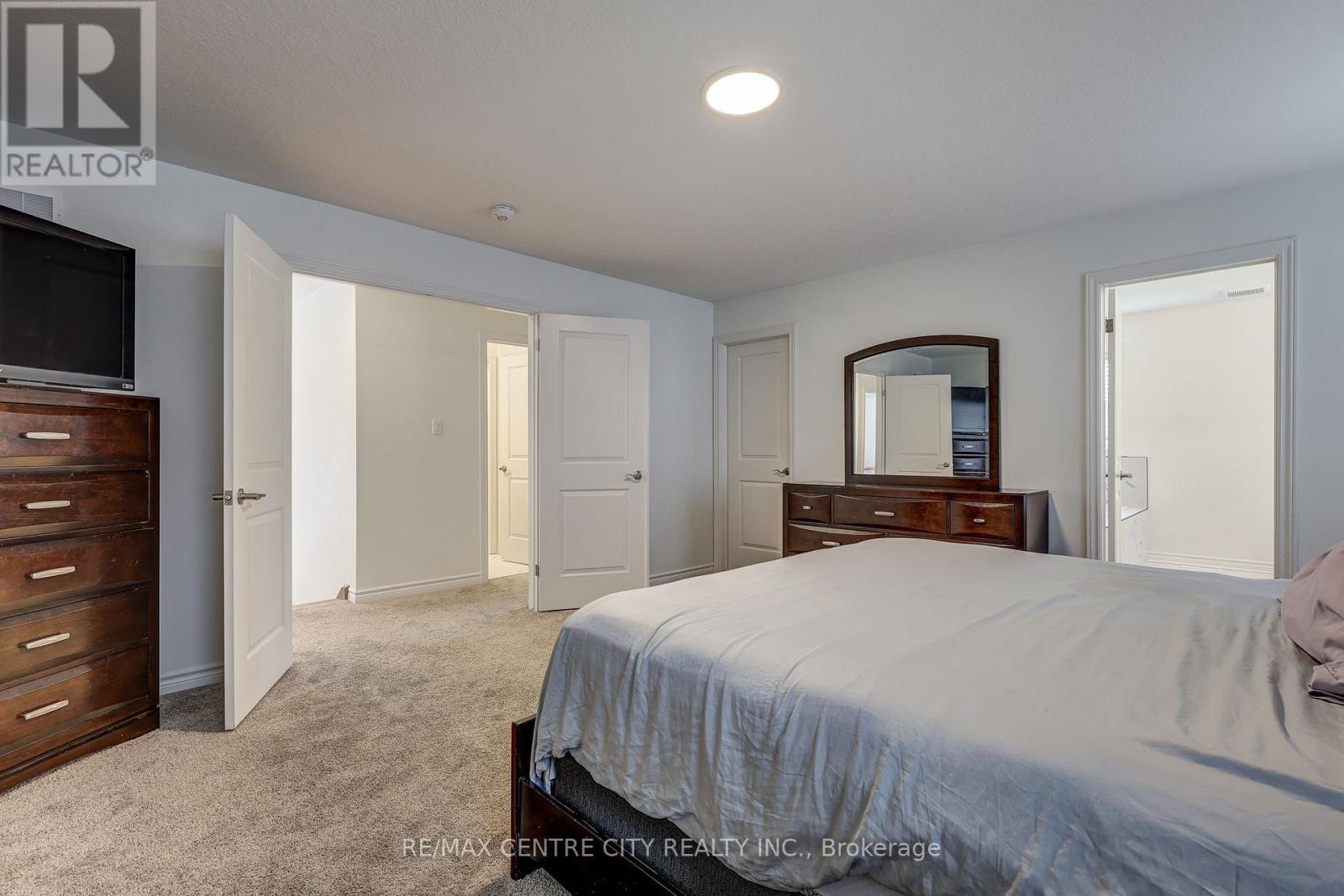 15 Welch Court, St. Thomas, Ontario  N5R 0M1 - Photo 16 - X12352977