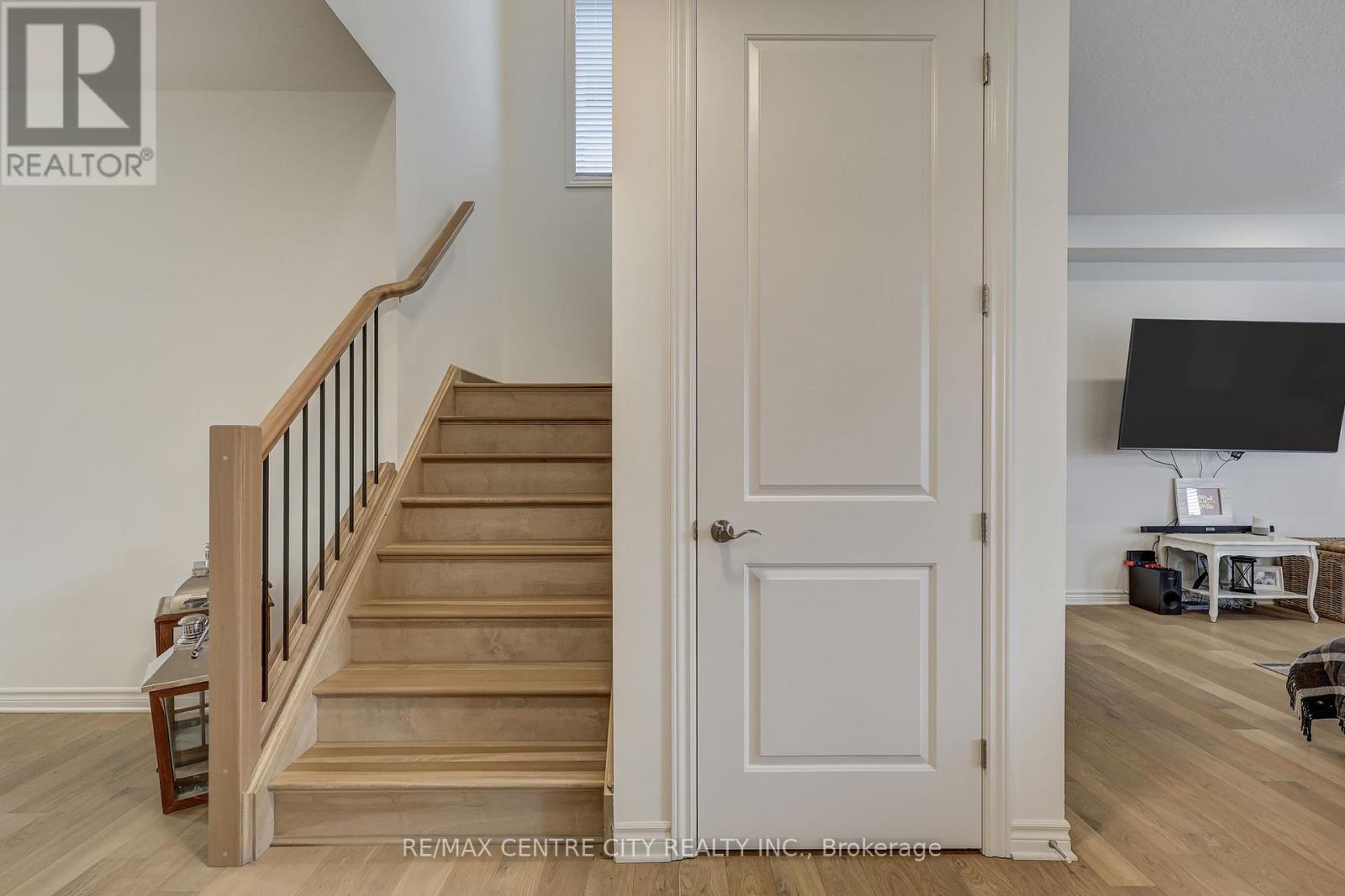 15 Welch Court, St. Thomas, Ontario  N5R 0M1 - Photo 13 - X12352977