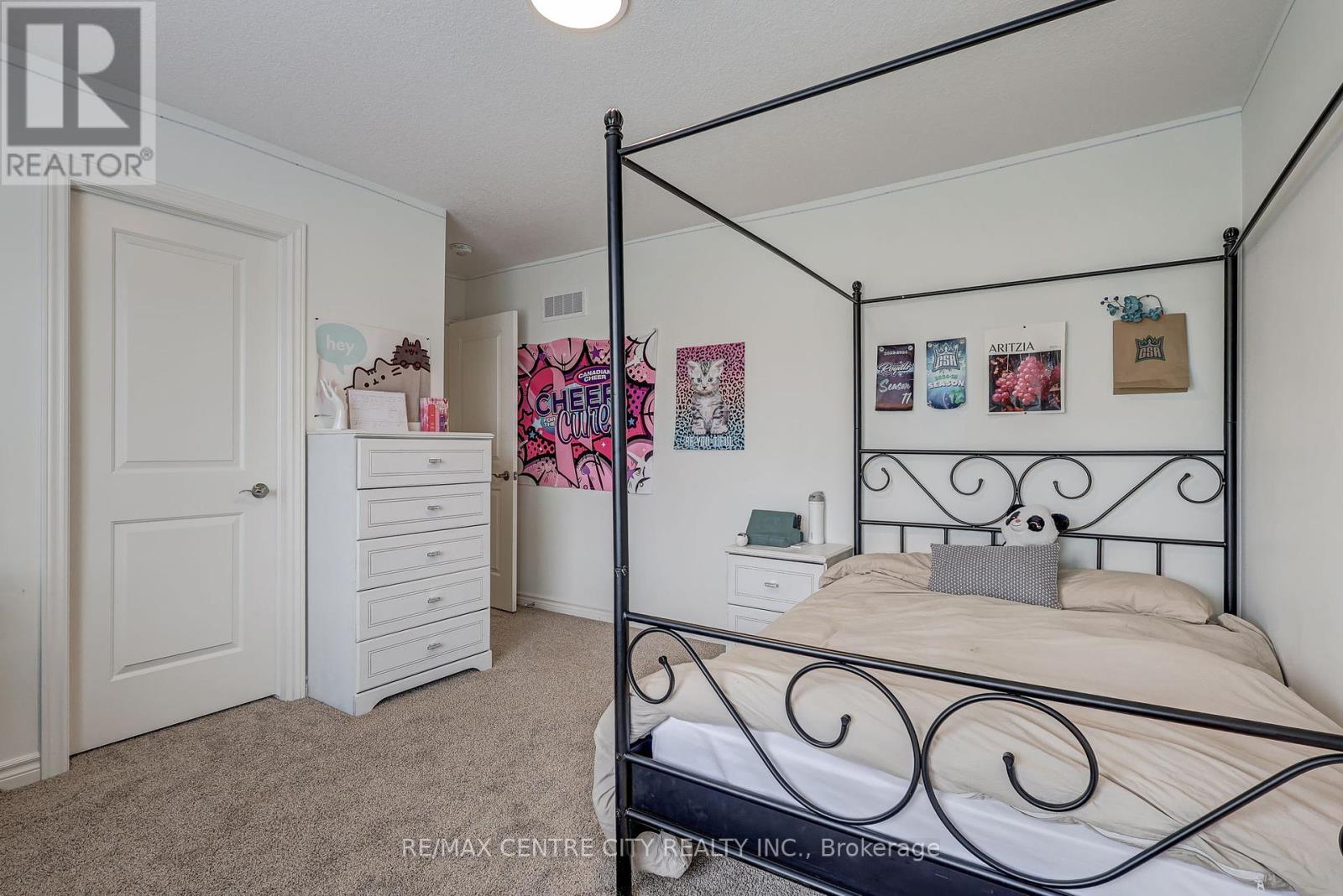 15 Welch Court, St. Thomas, Ontario  N5R 0M1 - Photo 24 - X12352977