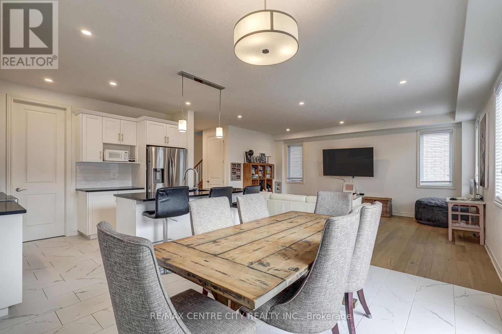 15 Welch Court, St. Thomas, Ontario  N5R 0M1 - Photo 12 - X12352977