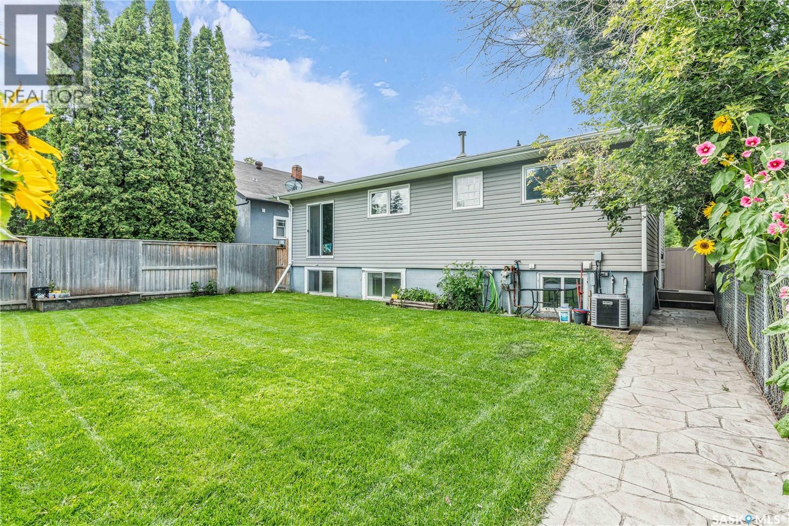 336 X Avenue S, Saskatoon, Saskatchewan  S7M 3H6 - Photo 40 - SK015982