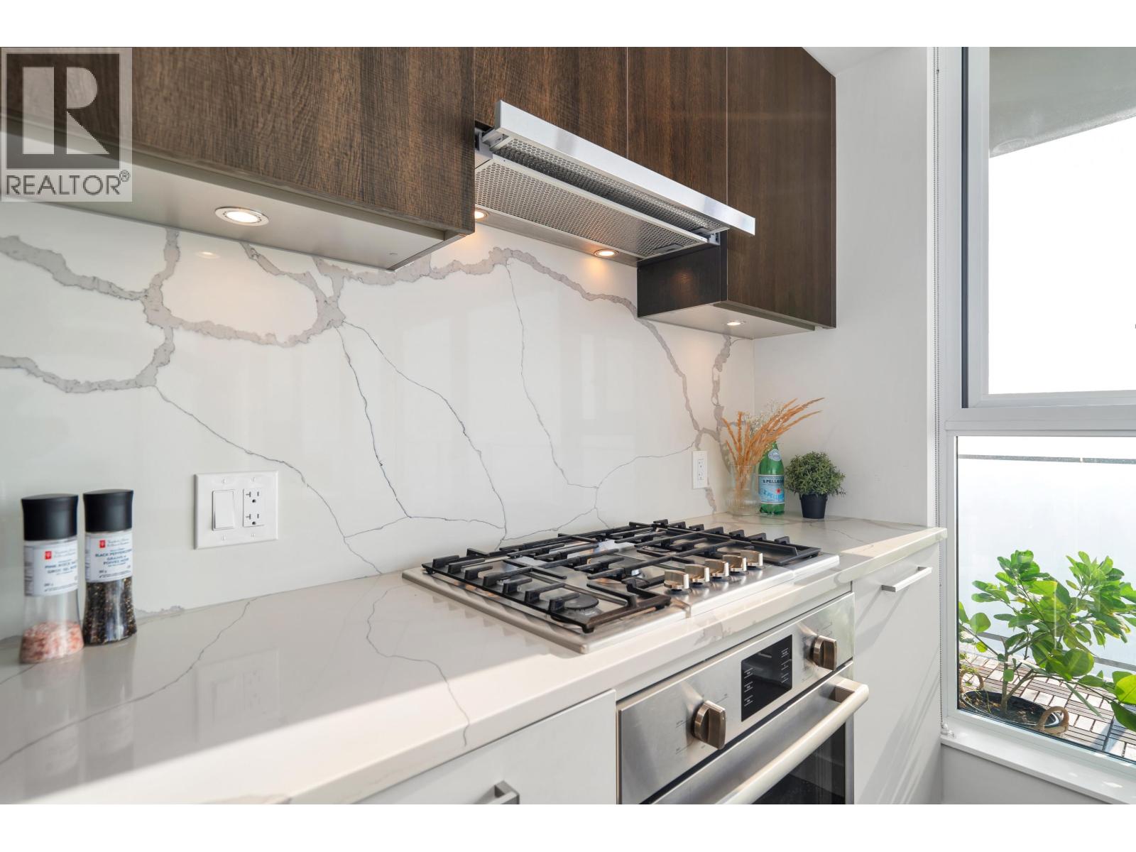 3806 567 Clarke Road, Coquitlam, British Columbia V3J 0K7 - Photo 4 - R3038285