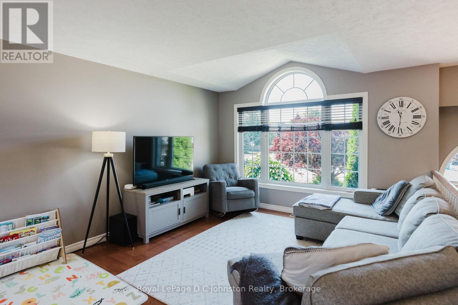 497 Buckby Lane, Saugeen Shores, Ontario  N0H 2C1 - Photo 11 - X12305517